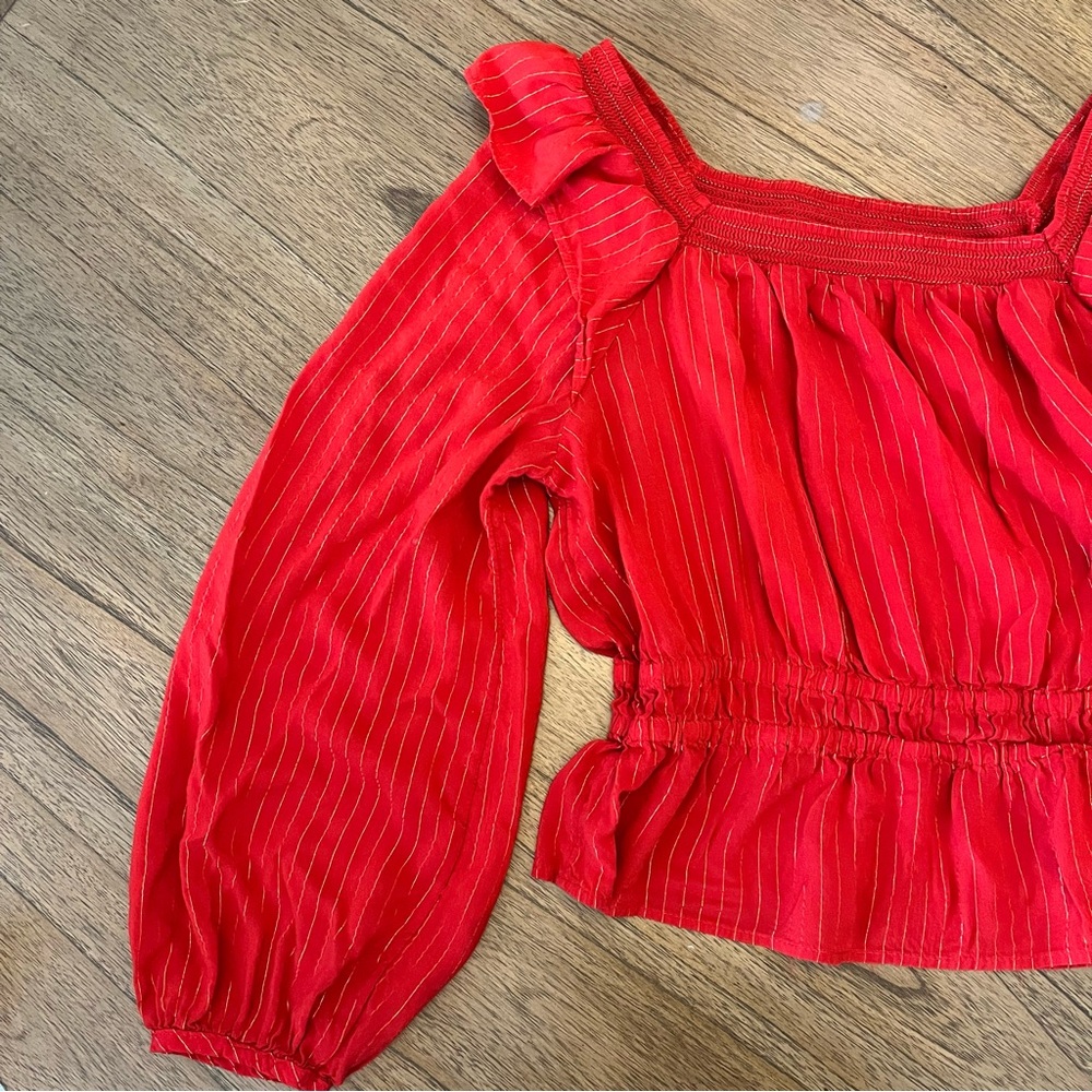 Universal Thread Women’s Red Long Sleeve Blouse with Ruffle Detail Size Medium - Picture 4 of 8